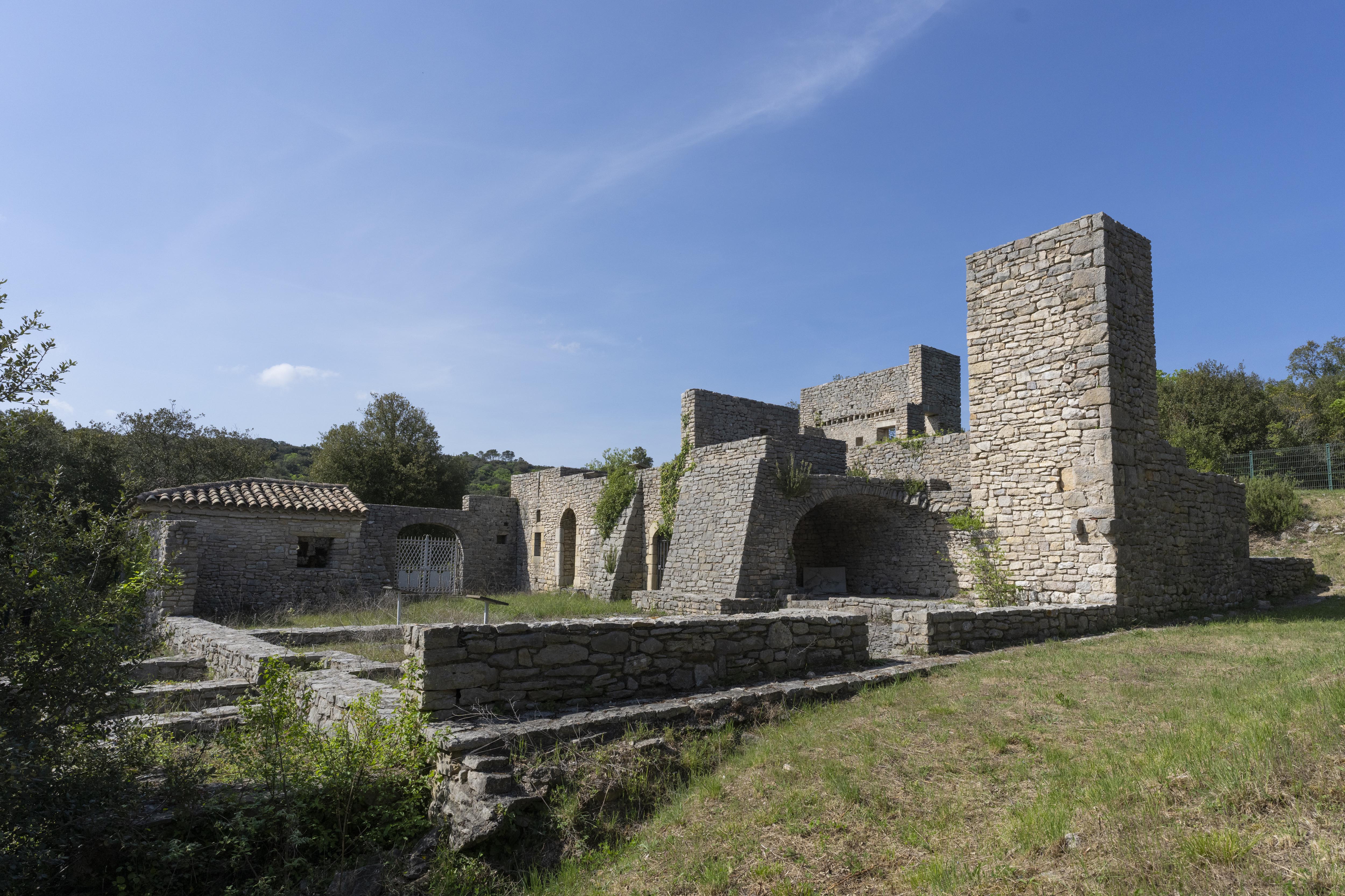 LE SITE ARCHÉOLOGIQUE DE LA VERRERIE DE COULOUBRINES