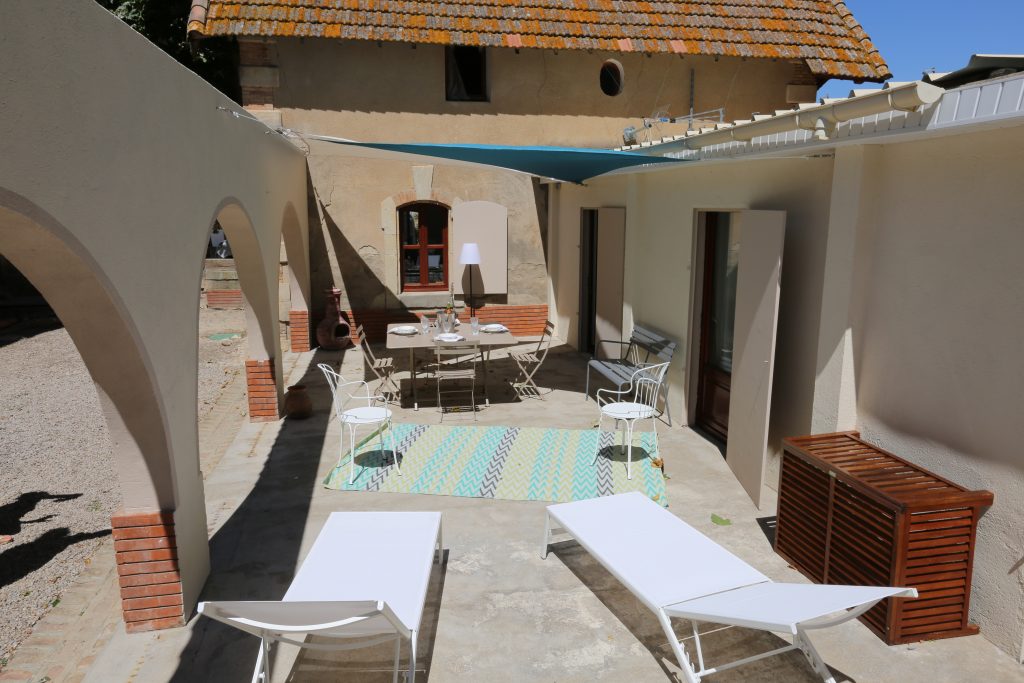 GÎTE LES PLATANES — photo 3