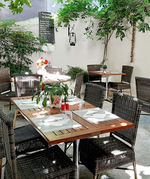 HOTEL LE GOUT DES HOTES, Frontignan - photo 2