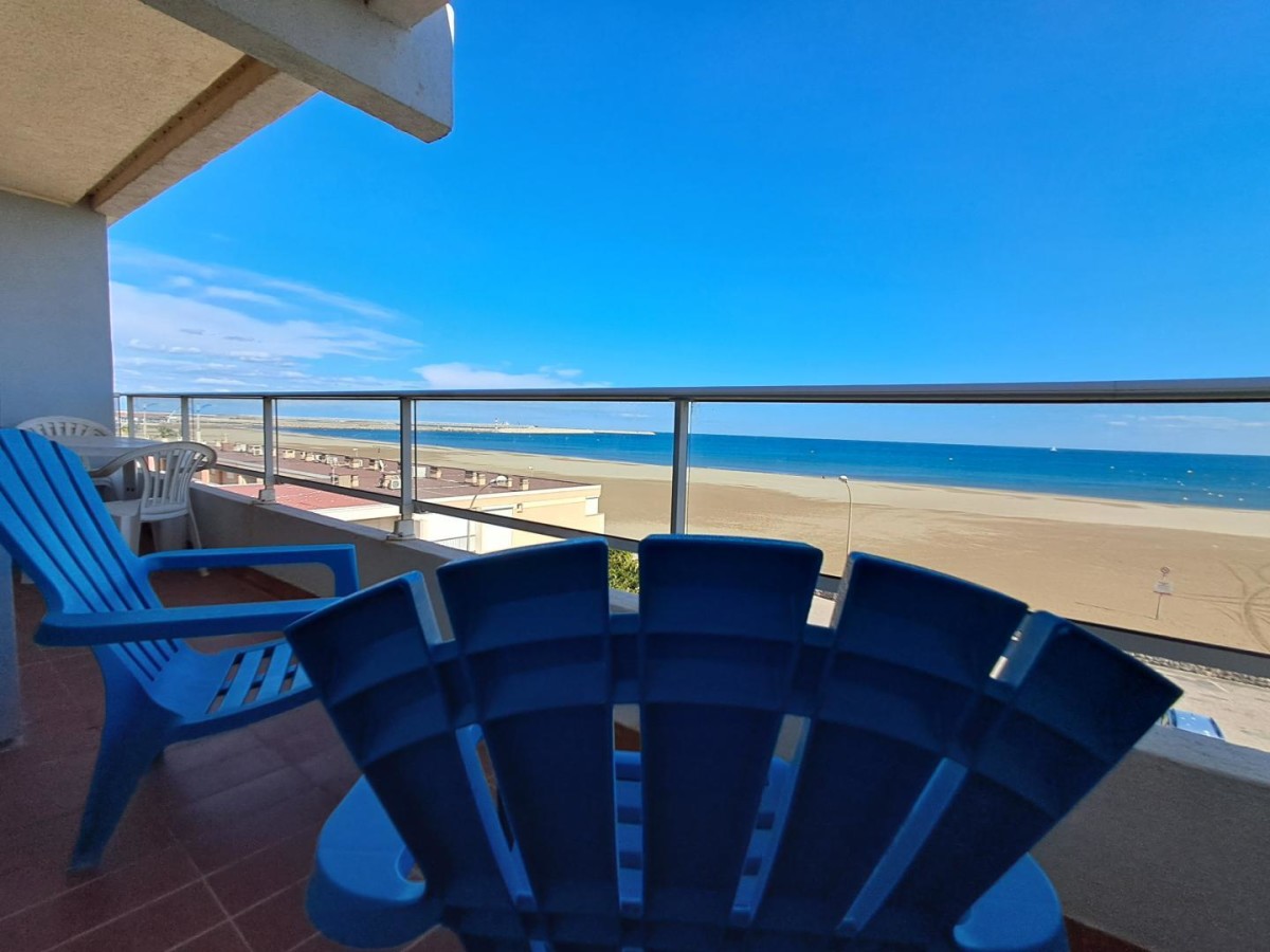 LE FRONT DE MER