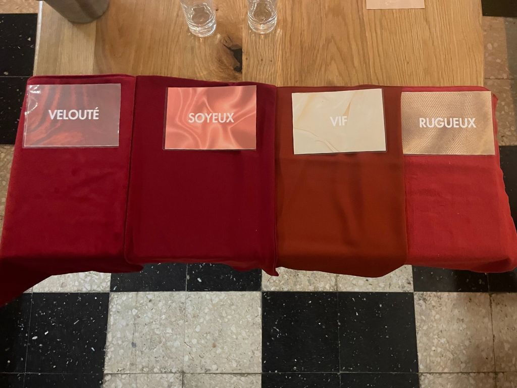 50 NUANCES DE ROUGE - photo 2