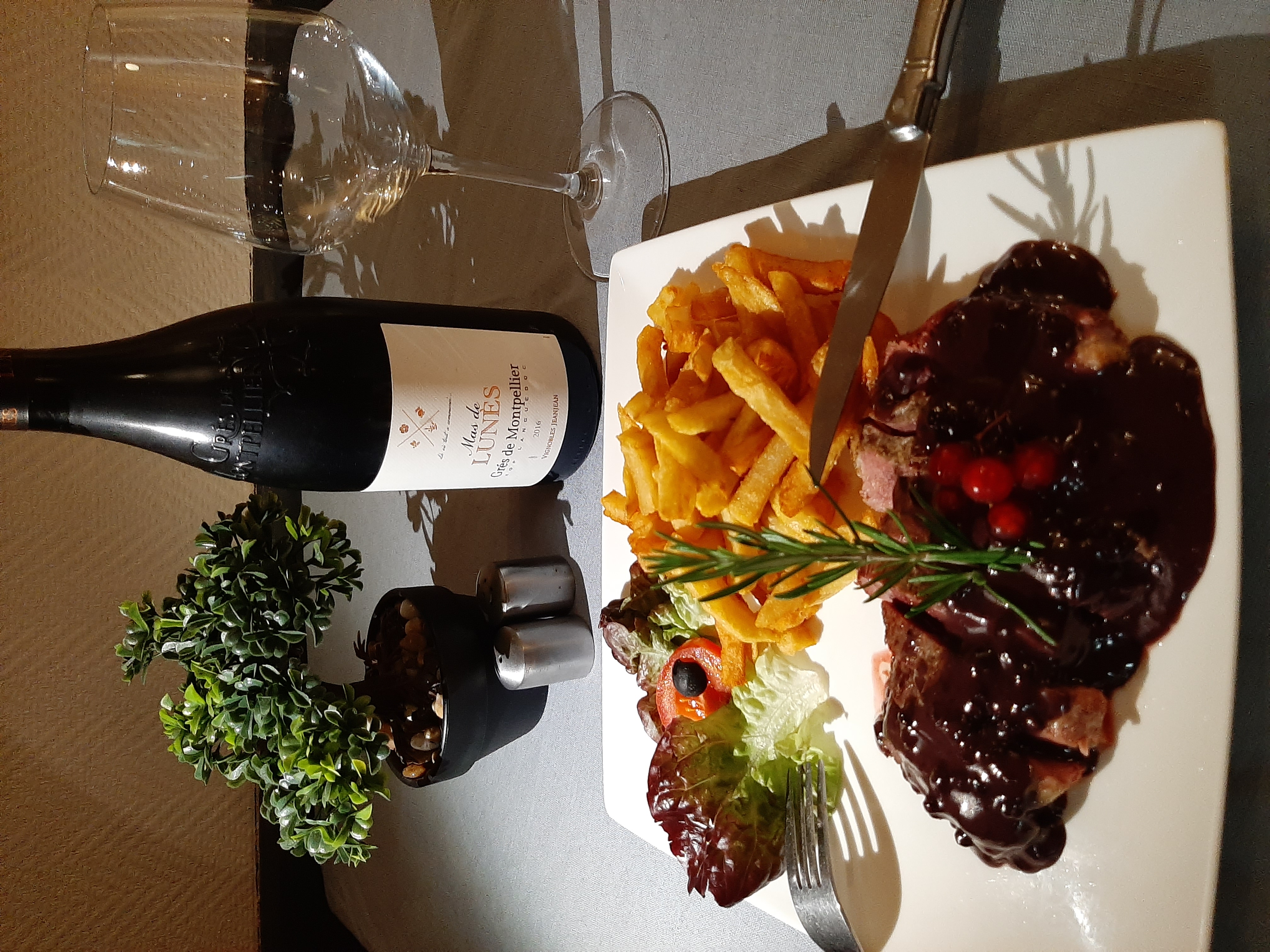 HOTEL LE GOUT DES HOTES, Frontignan - photo 6