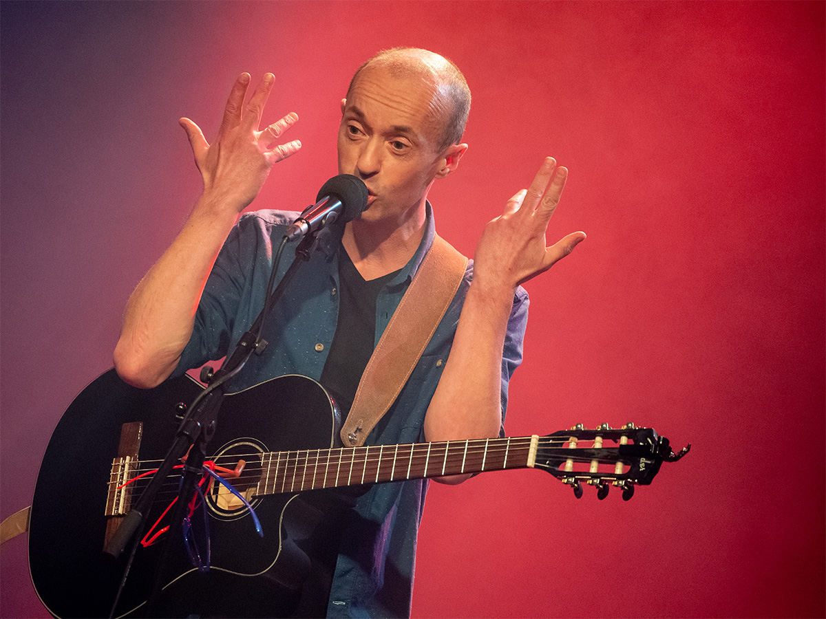 L'ENVOLÉE - FREDERIC FROMET SE TIENT À CARREAU