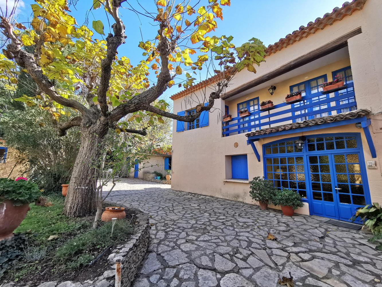 LES ARBOUSIERS - VERONIQUE