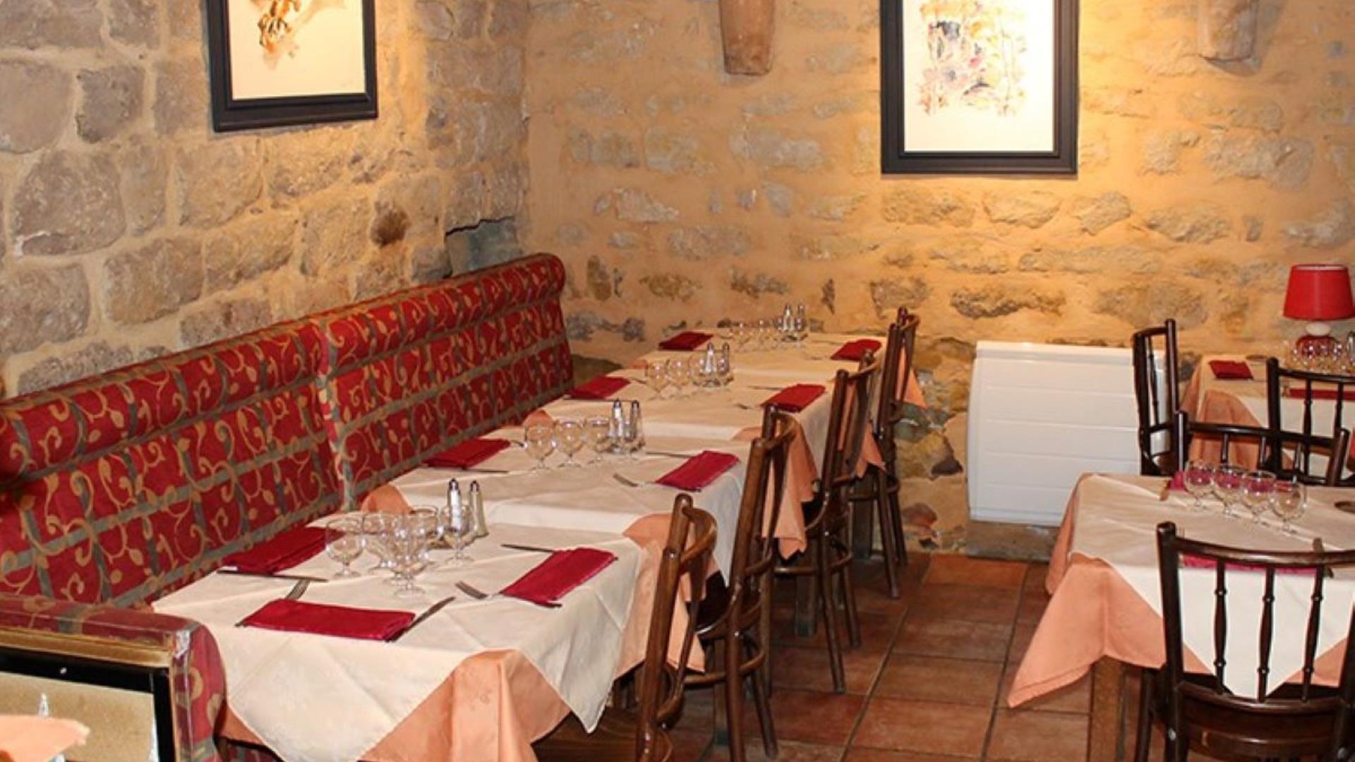 617221_auberge_des_ducs_dpc_04