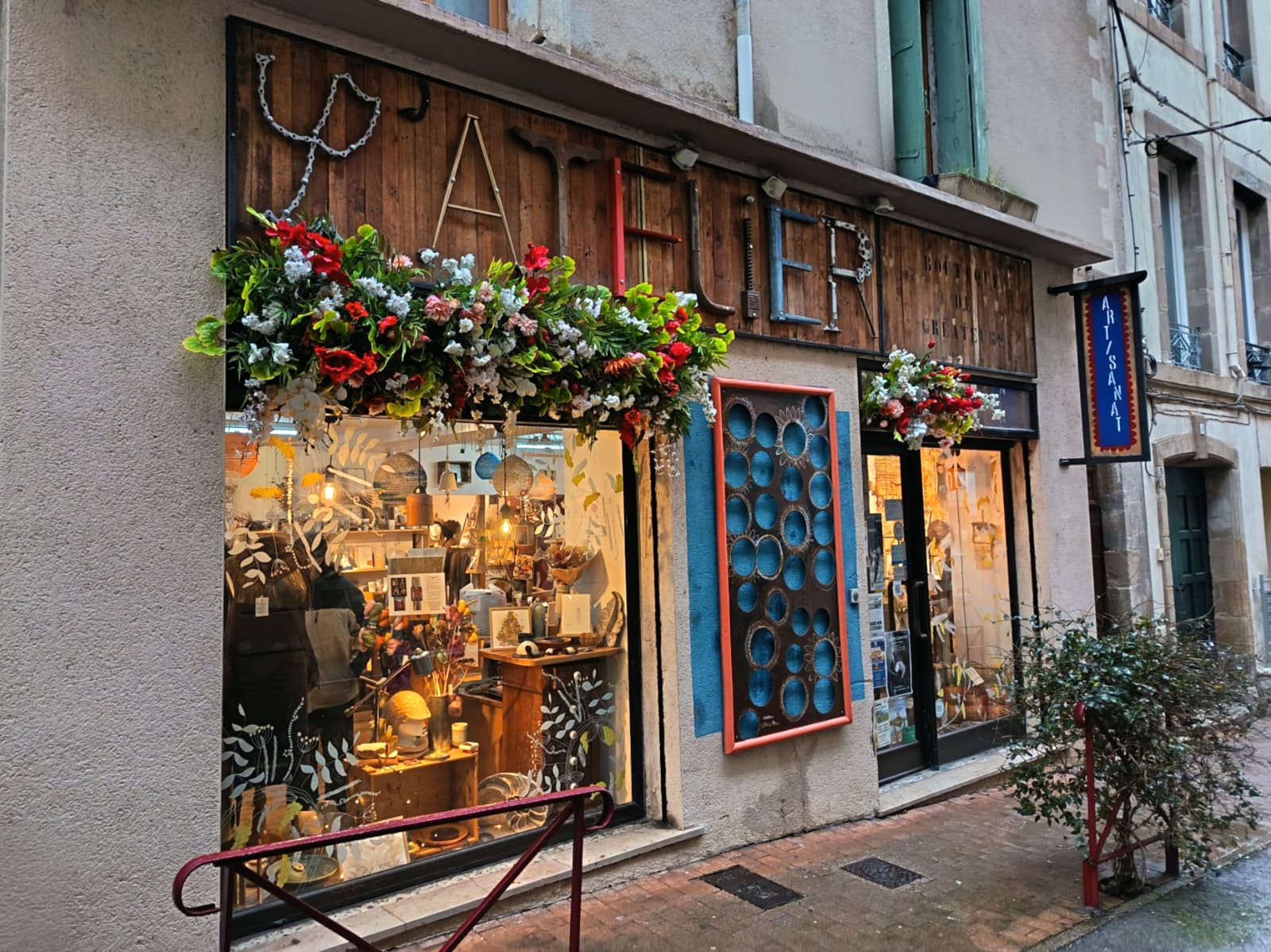 L'ATELIER, BOUTIQUE DE CRÉATEURS