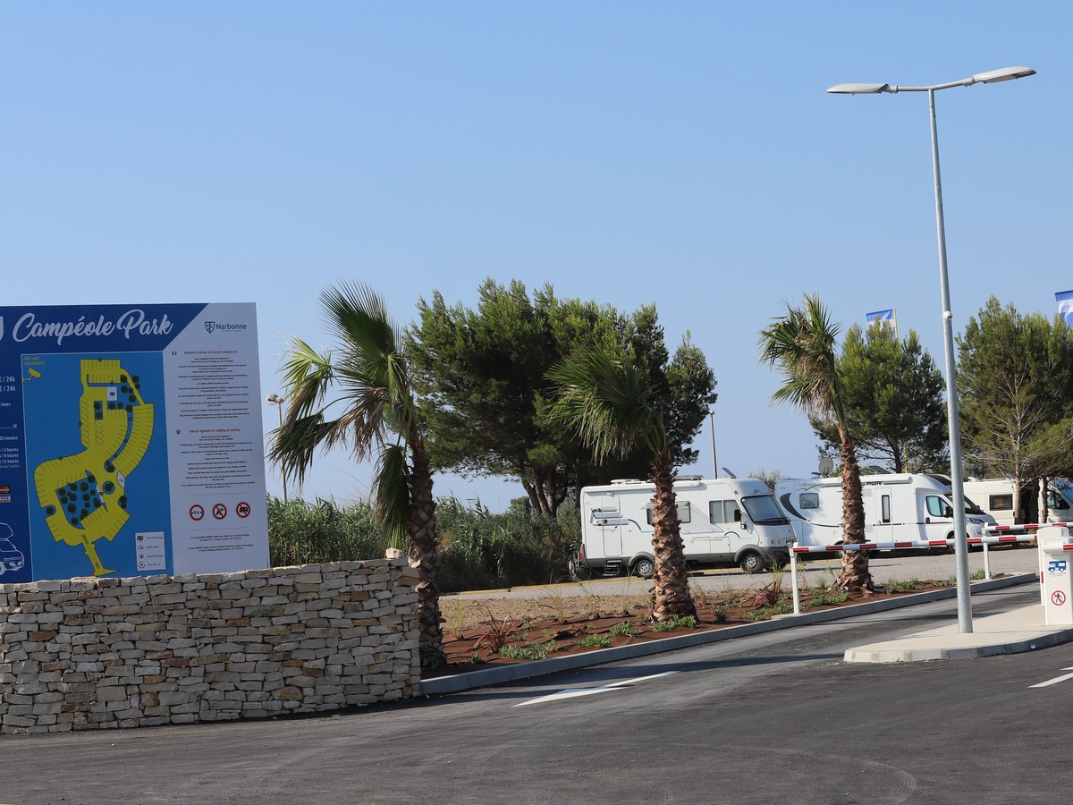 AIRE DE CAMPING-CAR NARBONNE-PLAGE