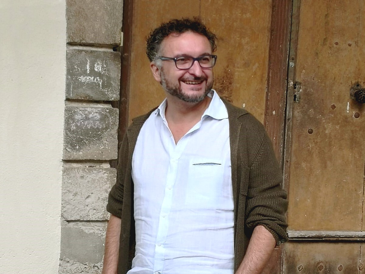 ENTRE LES VIGNES AVEC CARLOS