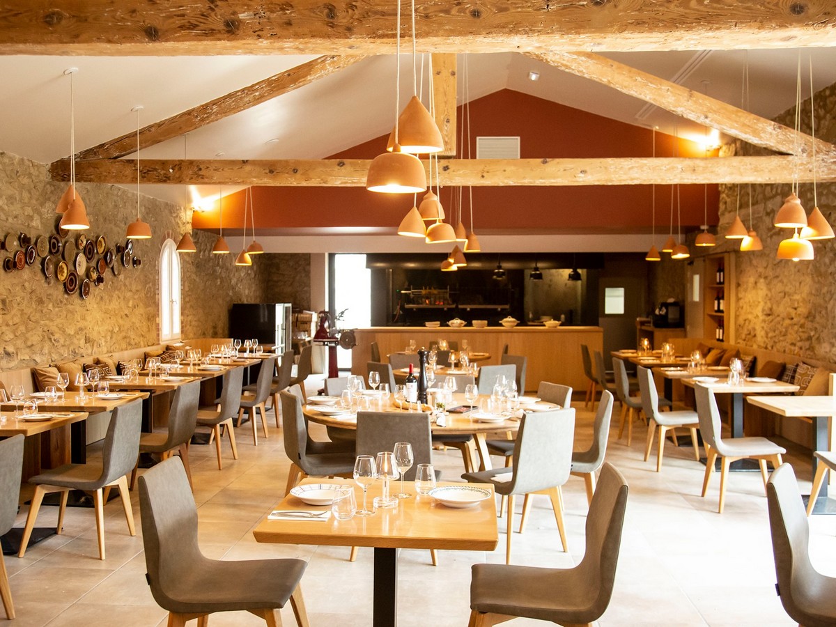 CHEZ PAULE