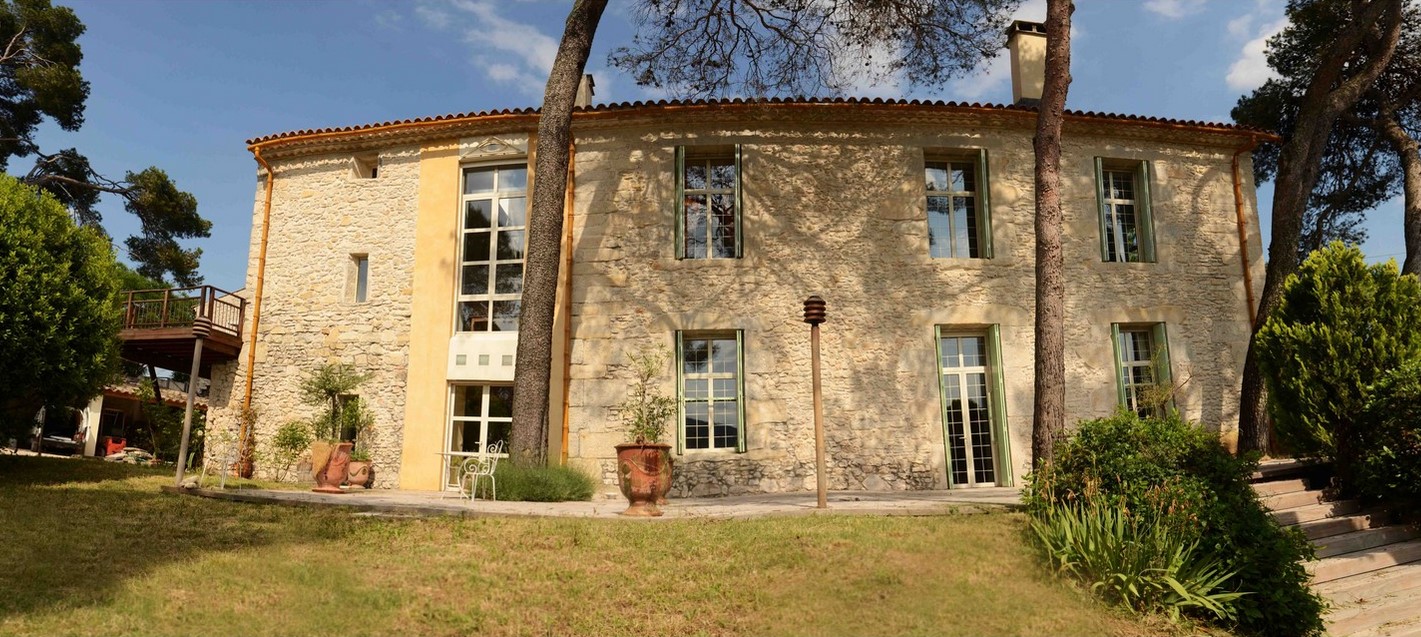 LES GÎTES DU CHÂTEAU DE VALFLAUNÈS