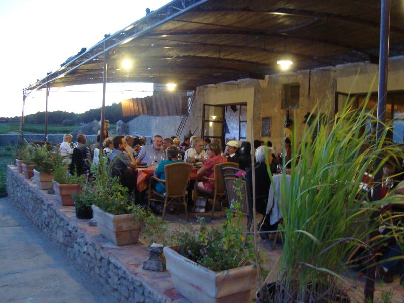 FERME-AUBERGE-RESTAURANT-VIGNERON-DE-L-ABBAYE-DE-VALMAGNE