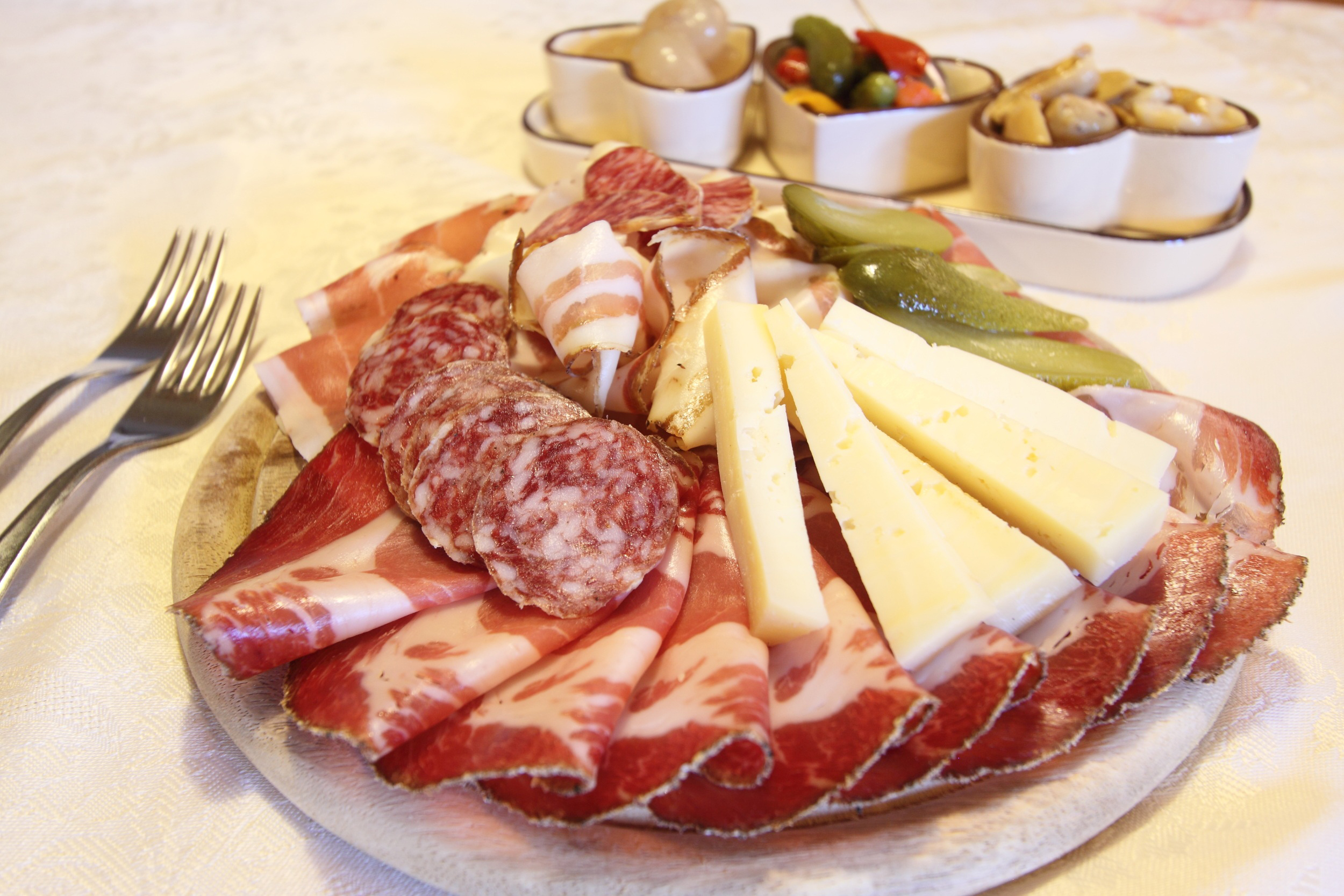 FMA-MARCHÉ GOURMAND-MAUGUIO