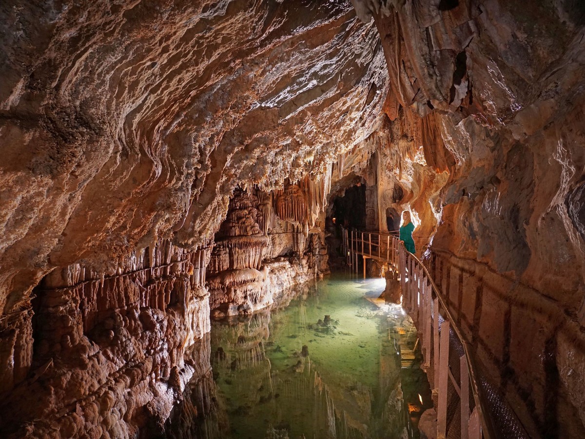 GROTTE DE LIMOUSIS