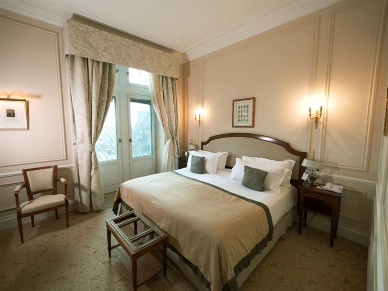 HOTEL DE LA CITE-13