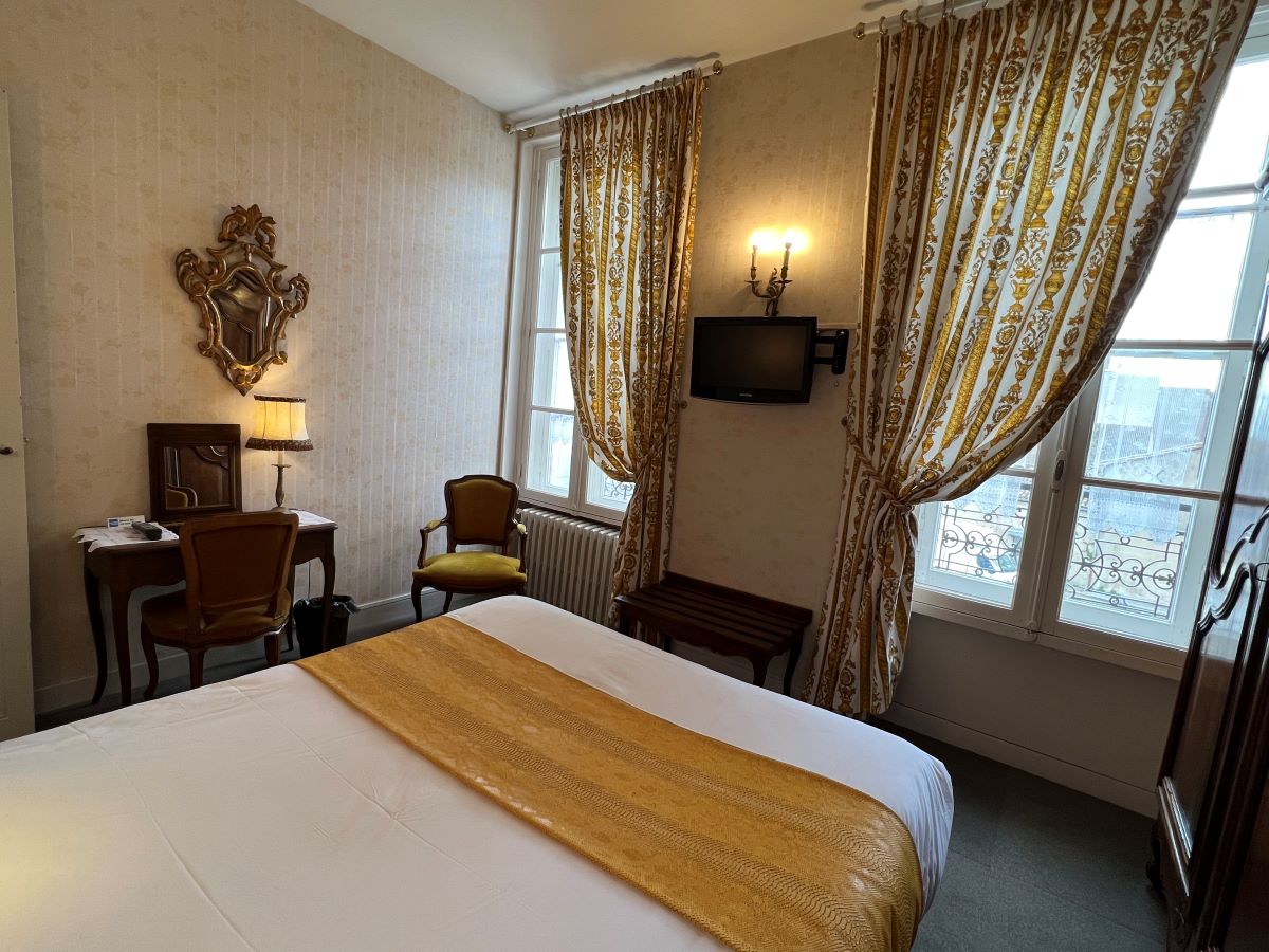 HÔTEL MONTSÉGUR