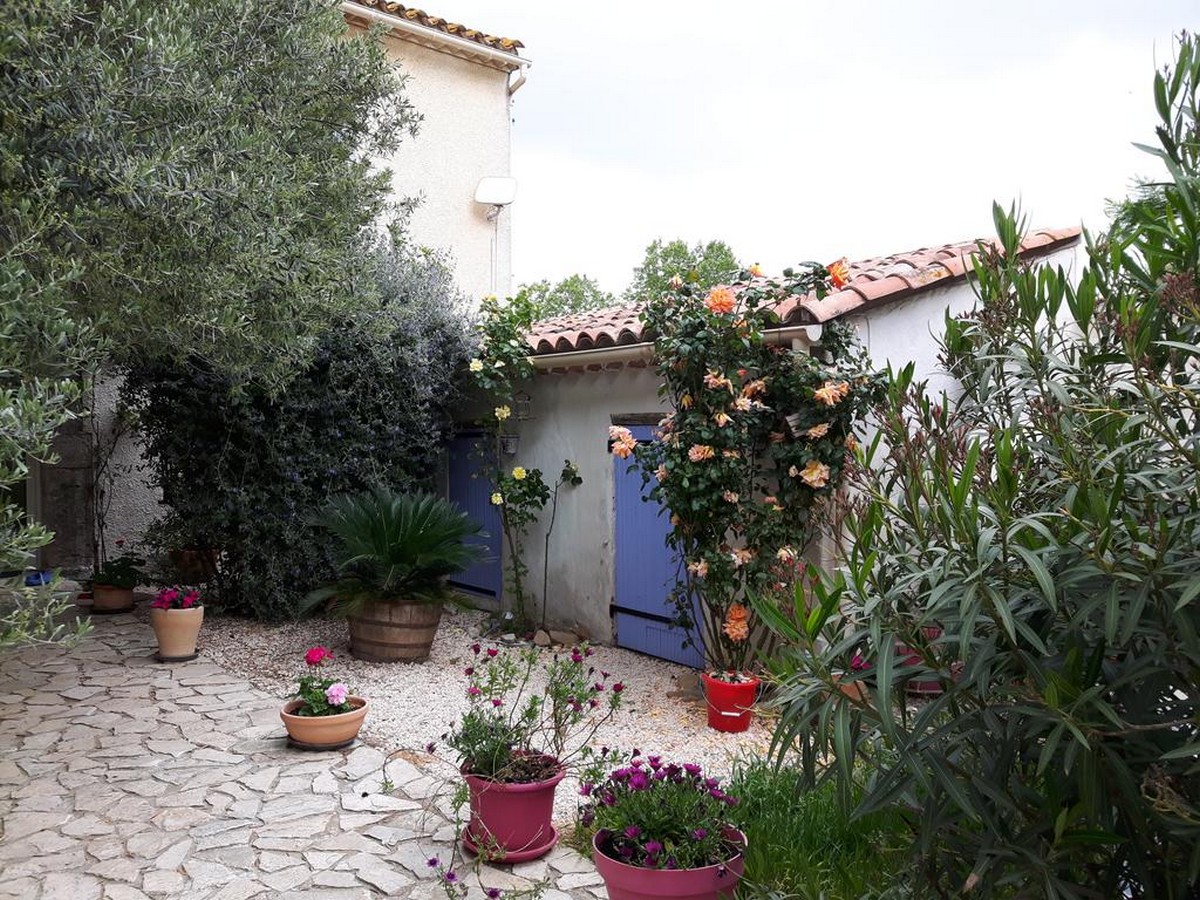 Maison d’hôtes LA VIGNE DES HEURES CLAIRES à Saint-Nazaire-d'Aude