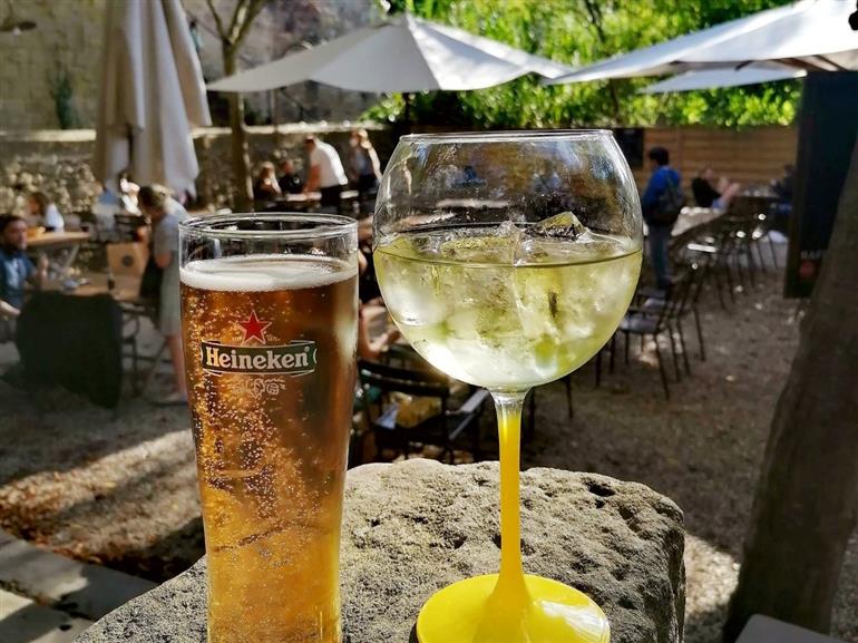 LE BAR A VINS