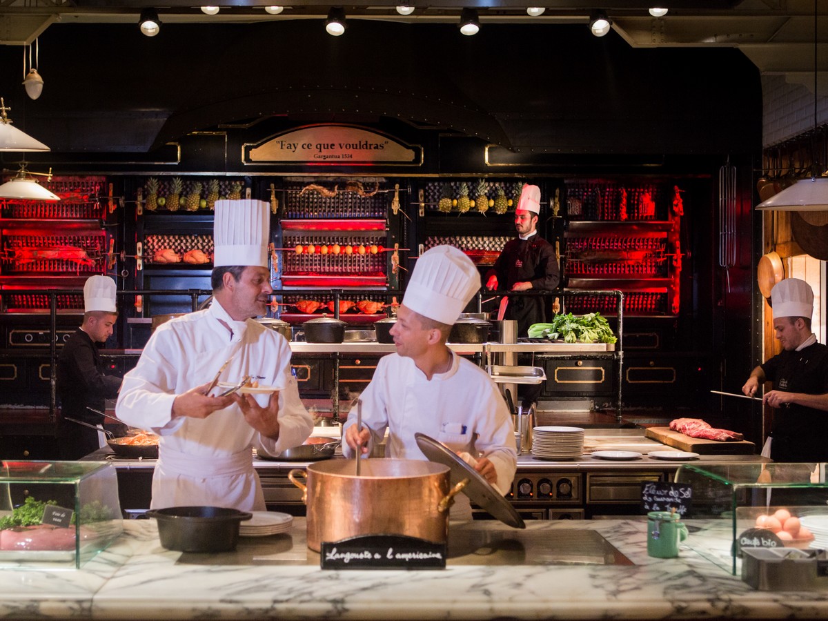 LES GRANDS BUFFETS