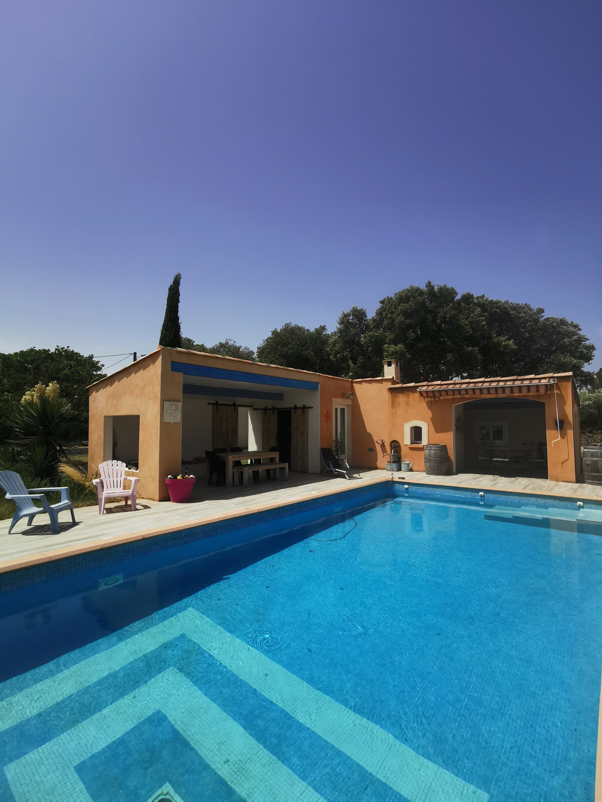 LES PETITES CHAMBRES DE LACOSTE - BRONZE, Lacoste - photo 3