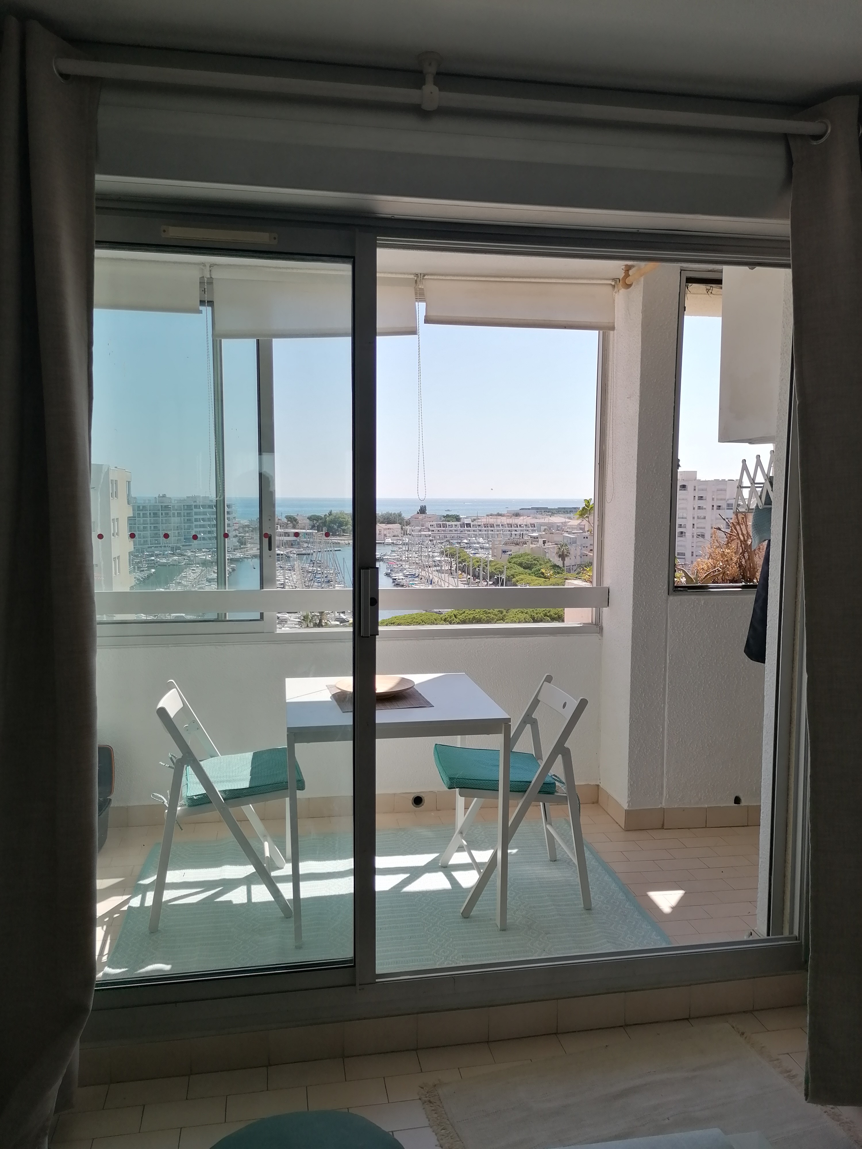 APPARTEMENT F2 - CLASSÉ 2* - M. REQUIRAND - photo 4