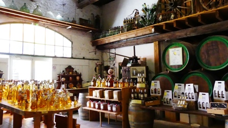 DOMAINE PEYRONNET - CAVE FAVIER BEL — photo 3