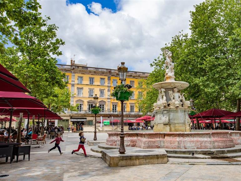 Place Carnot 2 ©Julien Roche - Ville de Carcassonne