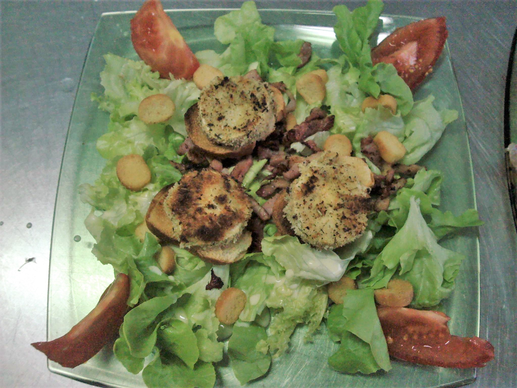 SALADE CHEVRE CHAUD