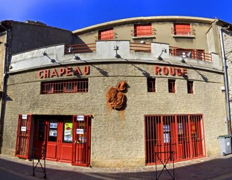 SALLE LE CHAPEAU ROUGE