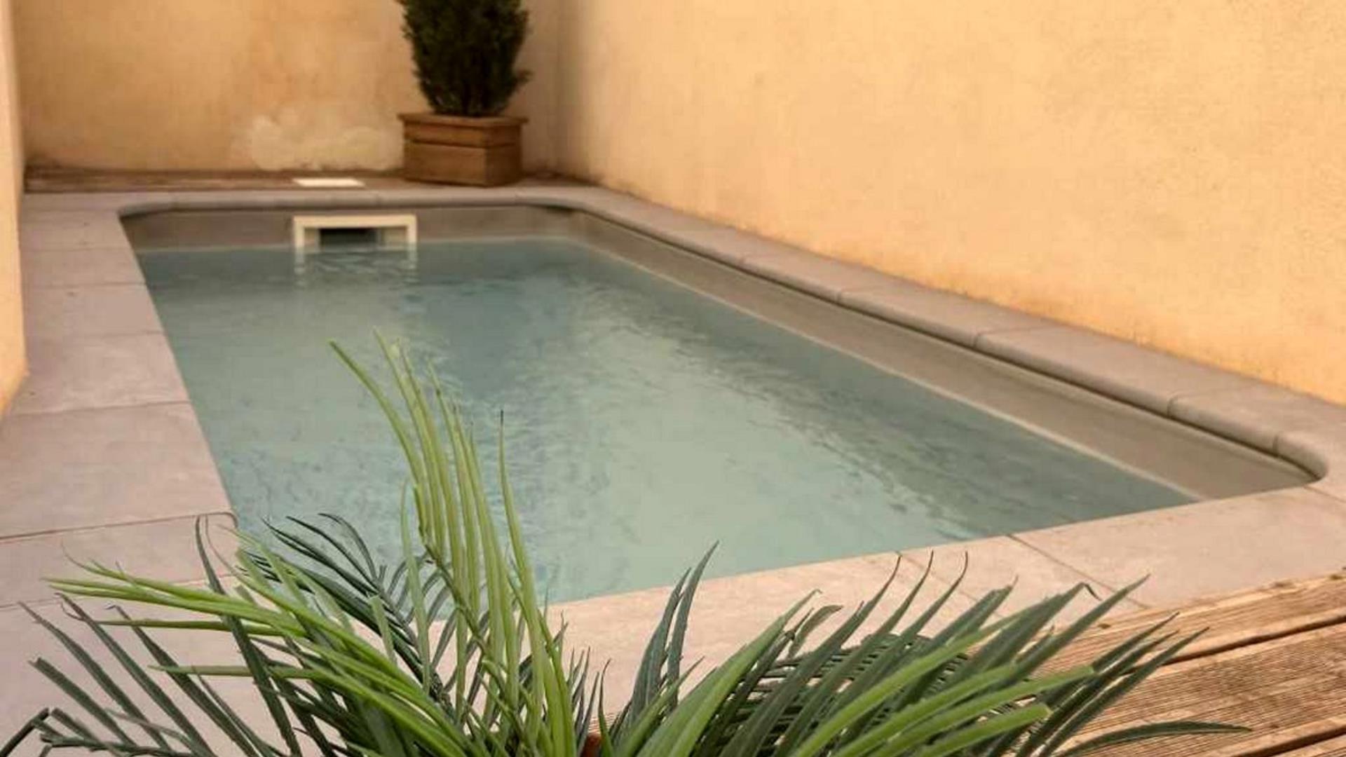 TRIVALA PISCINE