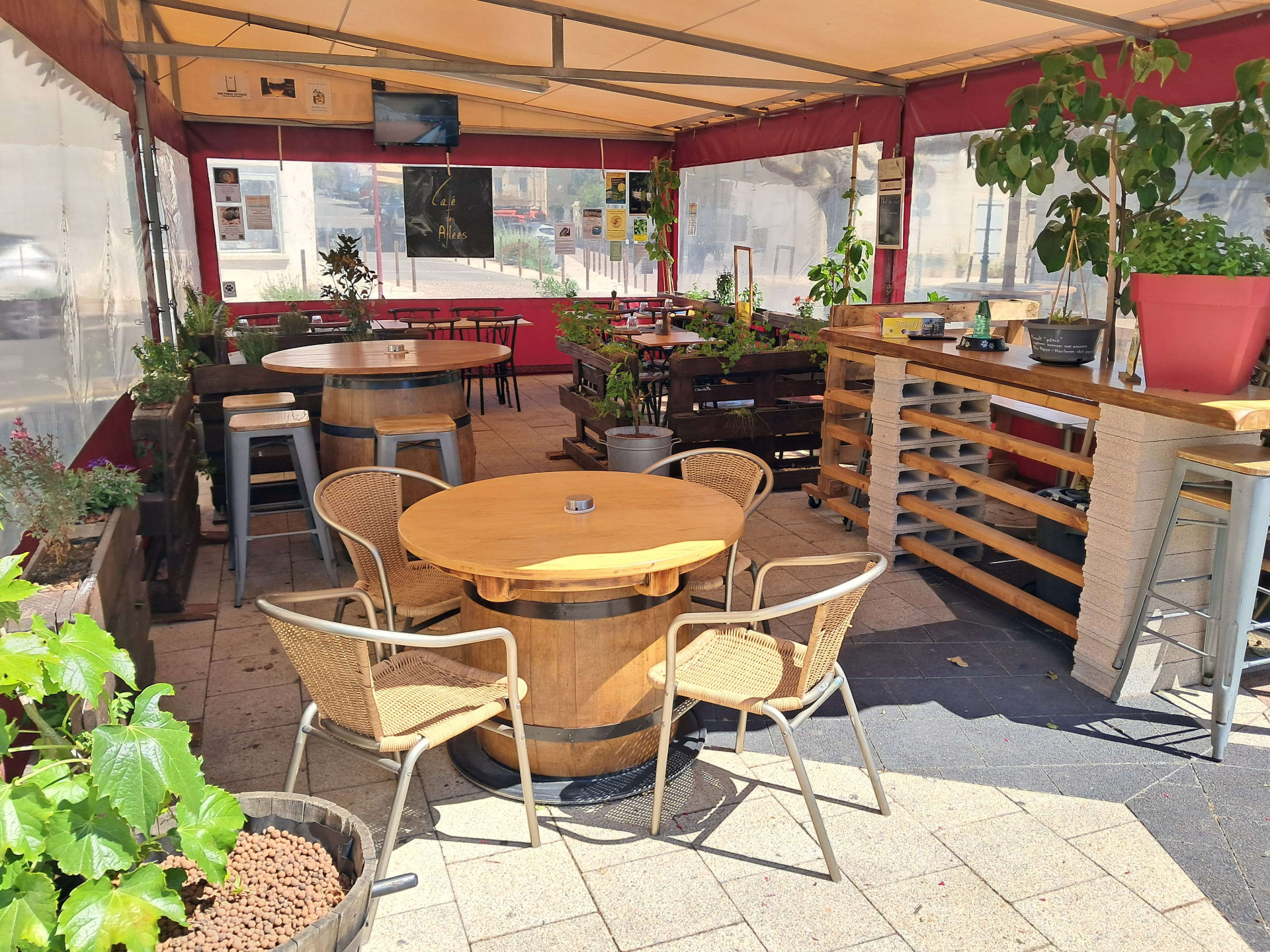 CAFÉ DES ALLÉES