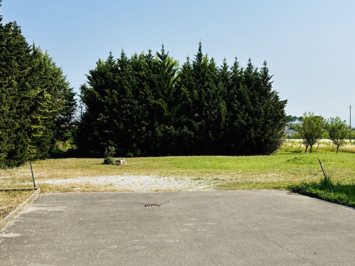 AIRE DE STATIONNEMENT POUR CAMPING-CARS - AUDOTEL