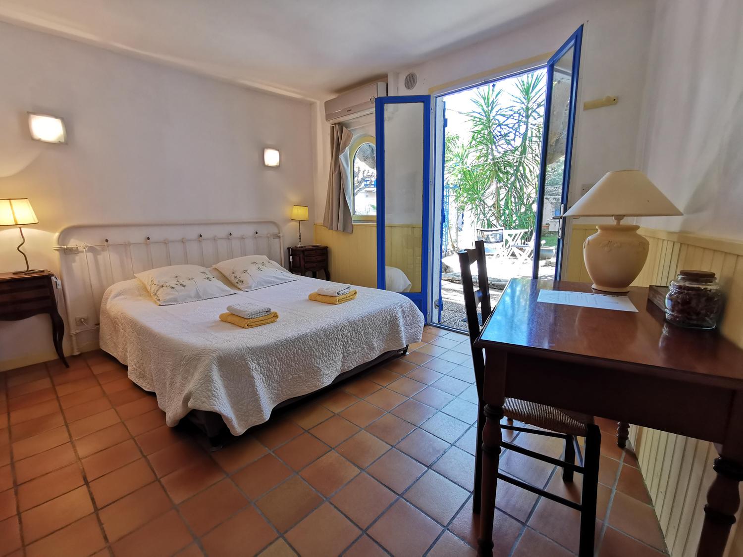 LES ARBOUSIERS - MARGUERITE/BLEUET