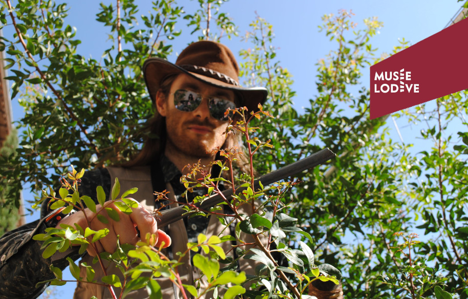 VISITE FAMILLE : EXPÉDITION AVEC TENESSEE JONES