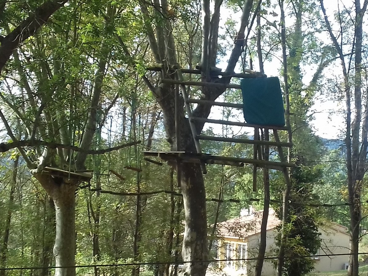 PARCOURS ACCROBRANCHE