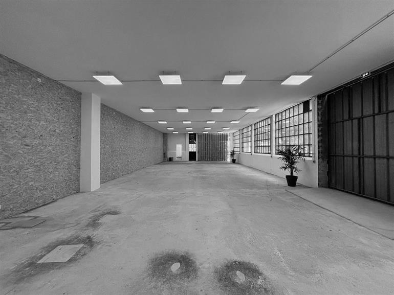 LE HANGAR BLANC