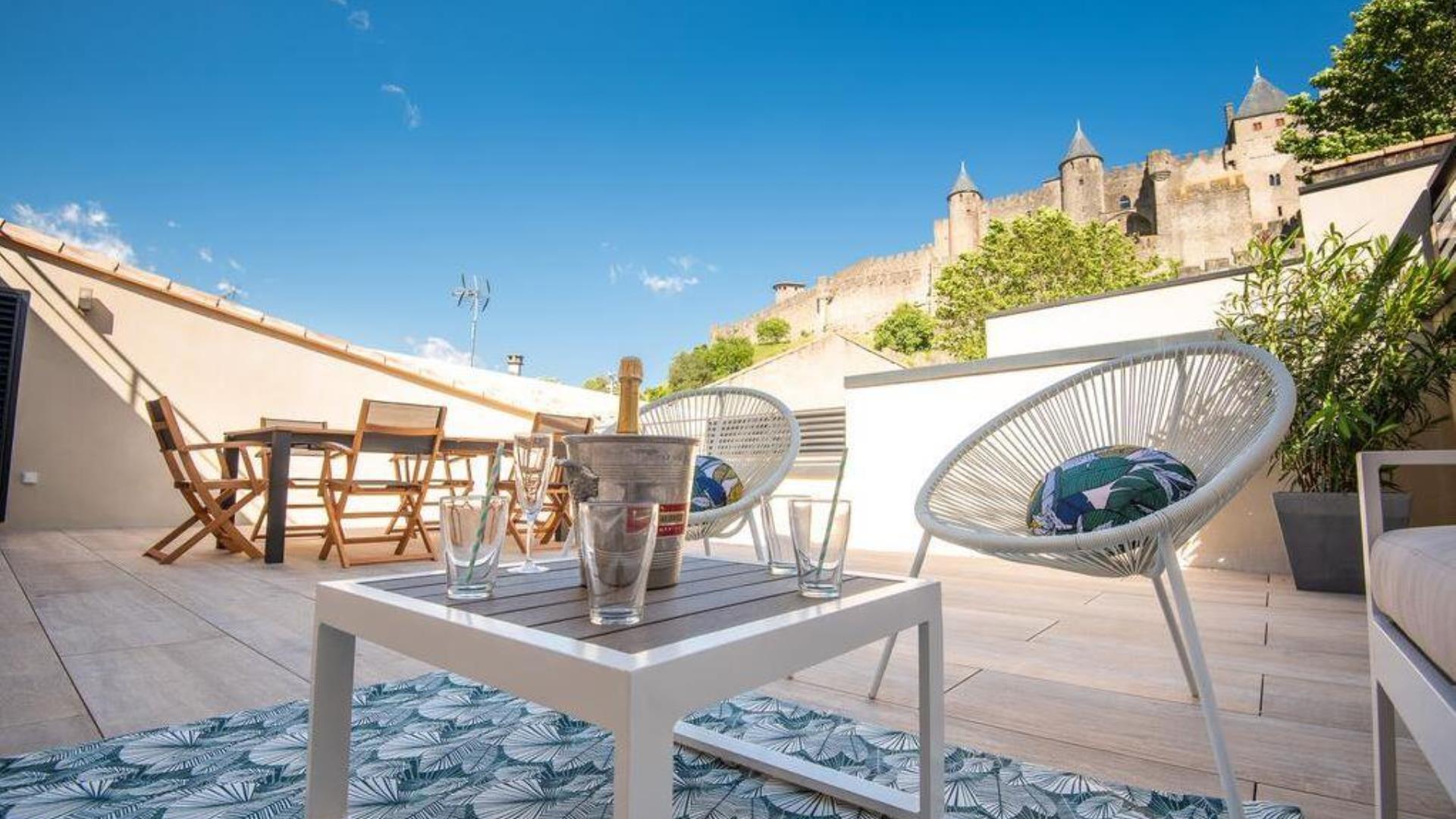 La Terrasse de la Tour Pinte_1