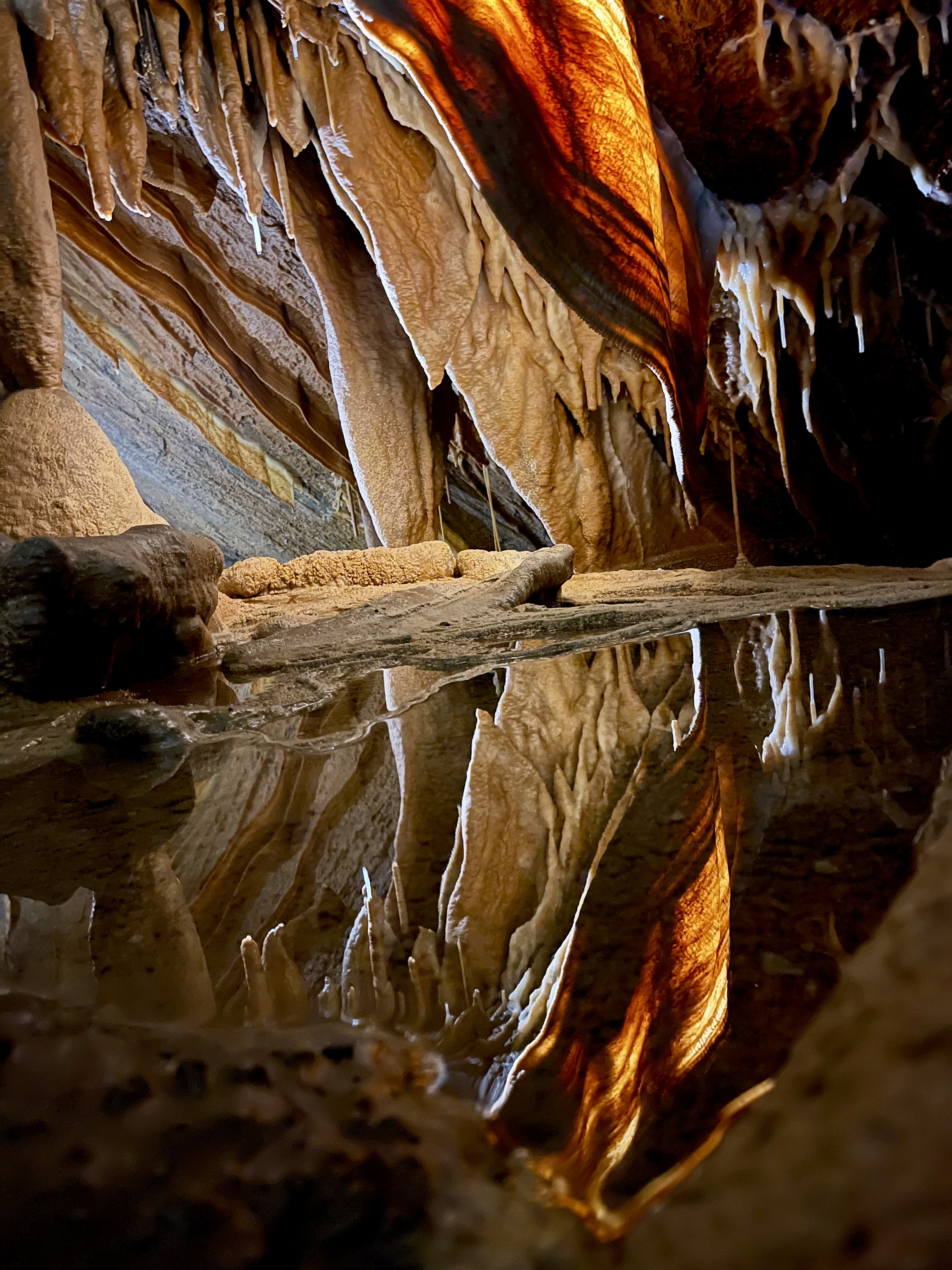 MUSEE DE LA SPELEOLOGIE DE LA GROTTE LA FILEUSE DE VERRE MUSEE DE LA SPELEOLOGIE DE LA GROTTE LA FILEUSE DE VERRE