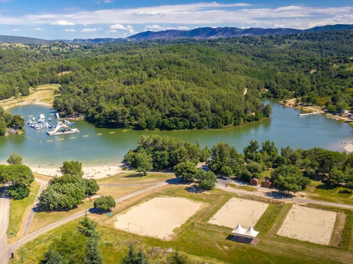 LAC DE LA CAVAYÈRE