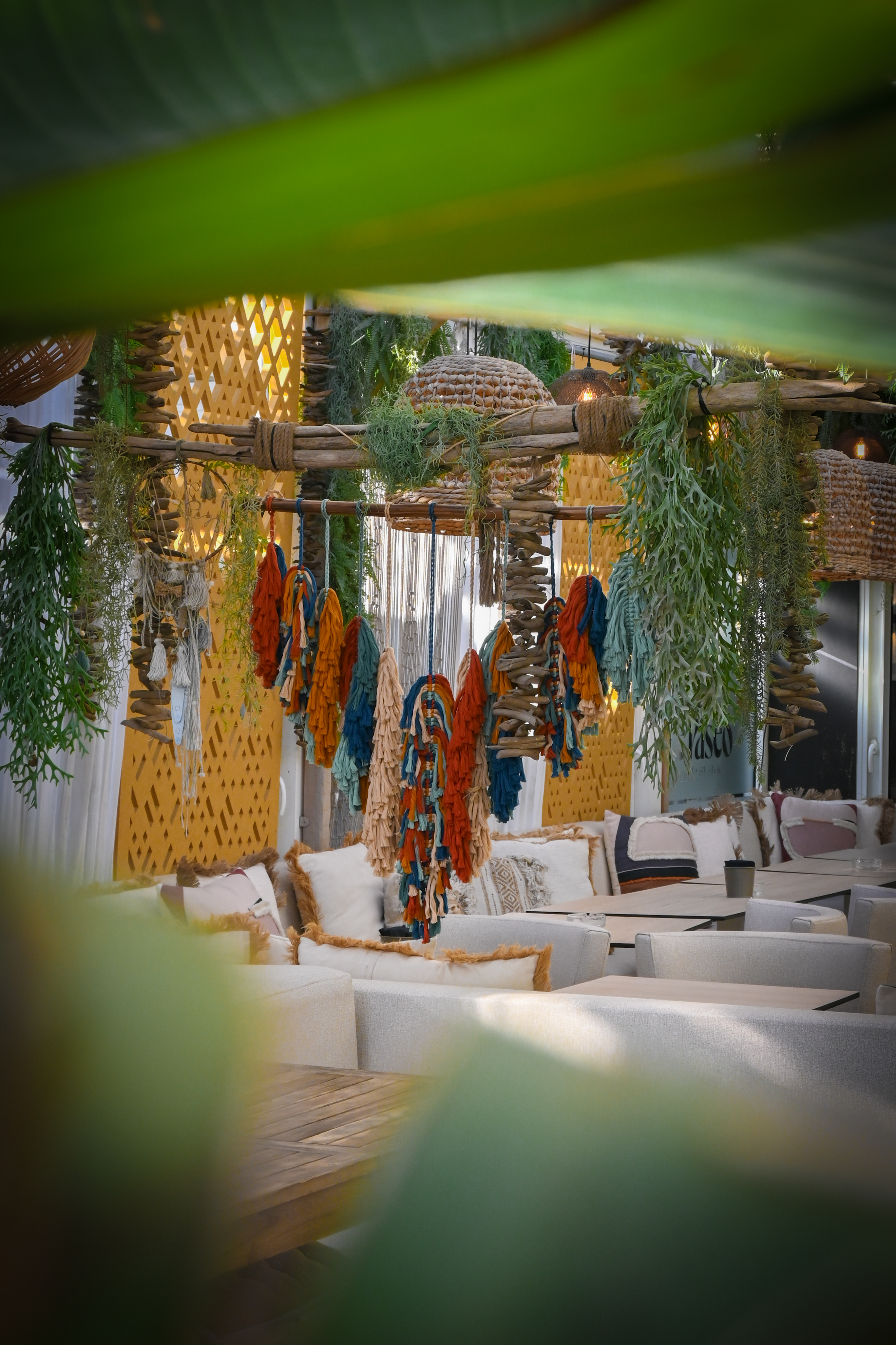 LE PASEO COCKTAIL CLUB