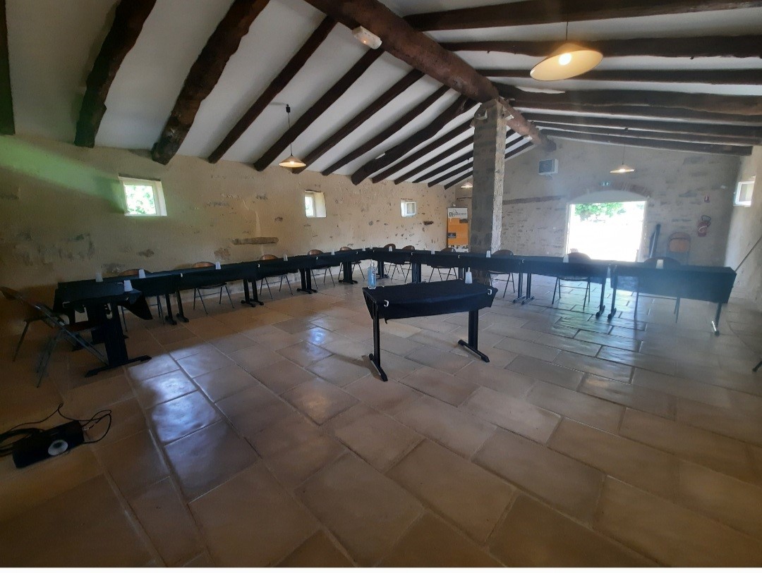 MAS DE BAUMES - SALLE DE RÉCEPTION